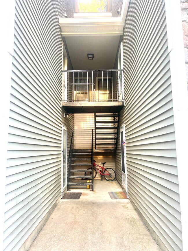 Foto del edificio - 60 Summit Ct