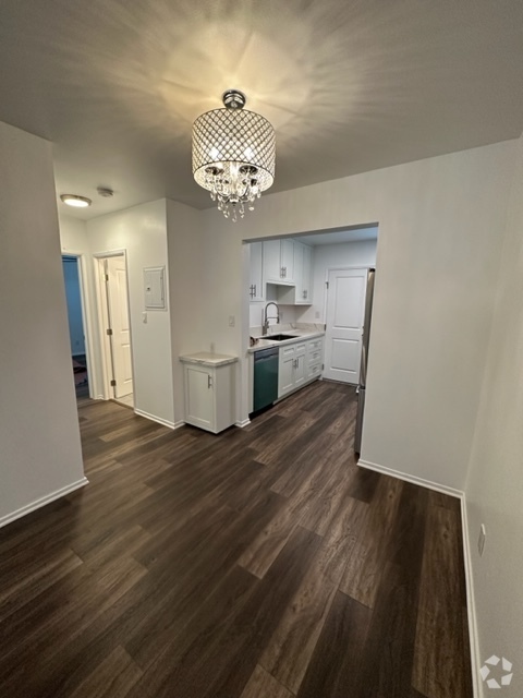 Building Photo - 6108 Carmen Pl