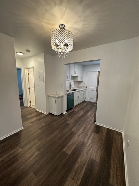 Foto principal - 6108 Carmen Pl