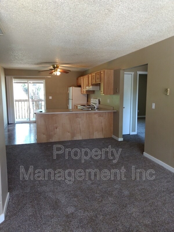 Building Photo - 625 Yuma St