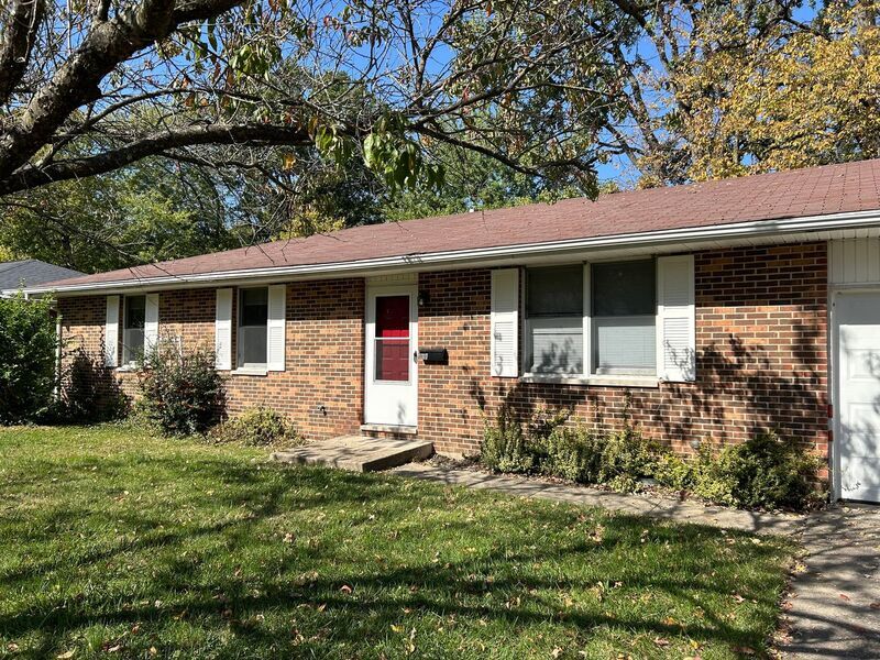 Primary Photo - 1317 Urban Ave