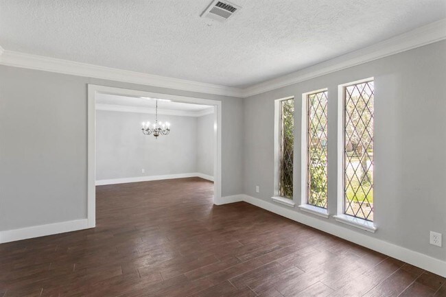 Foto del edificio - 16218 Shrewsbury Cir