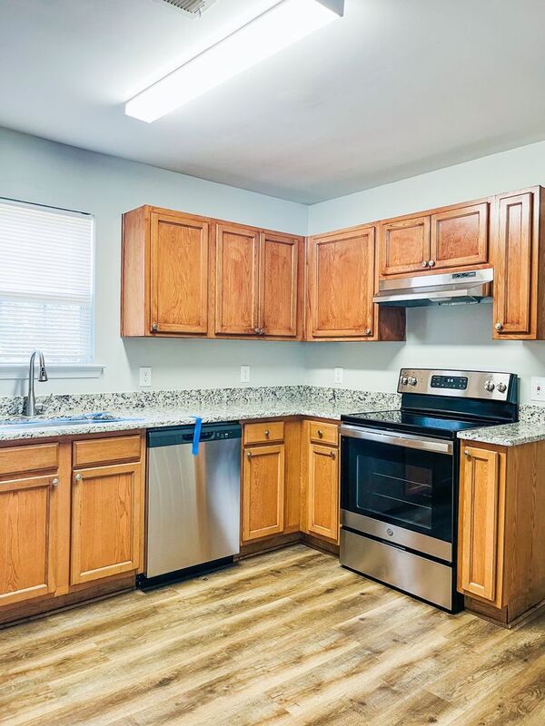 Building Photo - 5731 Laborde Ave