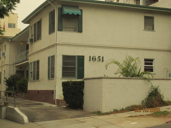 1651 Veteran - 1651 Veteran Ave