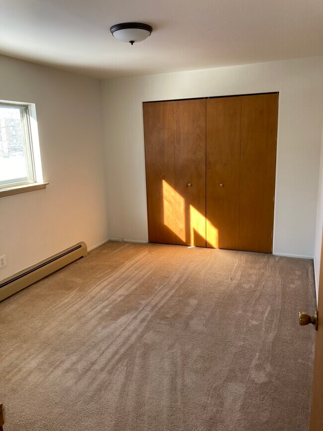 Bedroom - 15949 Meyer Ave