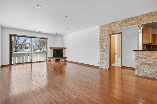 Foto del edificio - 3000 Bayside Dr