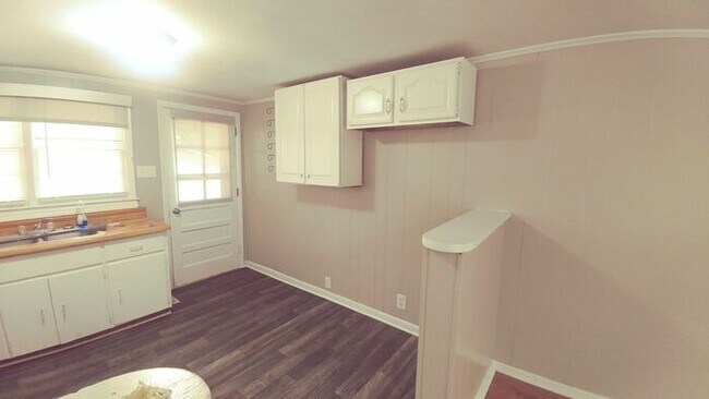Building Photo - Three Bedroom House in Town of Ranlo, NC