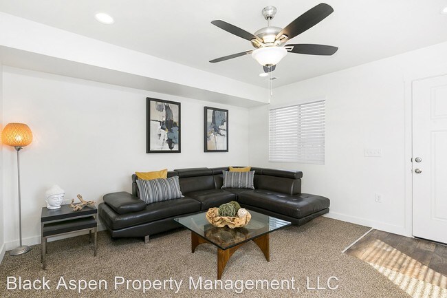Building Photo - 4136-38 W Miner View Ln