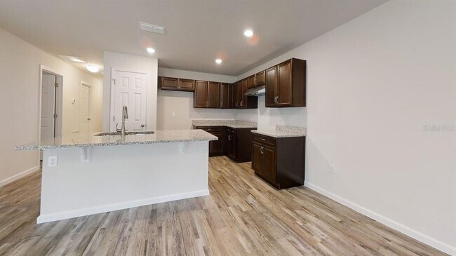 Foto del edificio - 120 Wellwood Ln