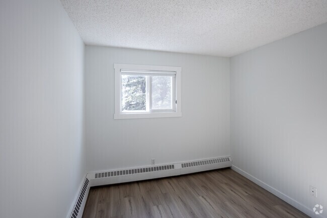 2 chambres, 1 salle de bain - 780 pi2 - Deuxième chambre - Christopher County