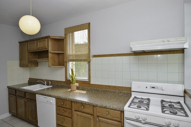 Foto del edificio - 6218 N Bell Ave