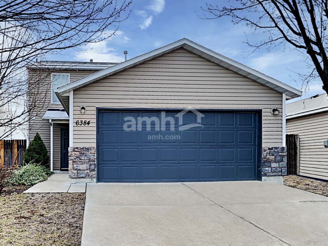 Foto principal - 6384 S White Cliff Ave