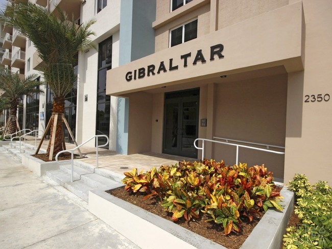 Gibraltar Apartments photo'