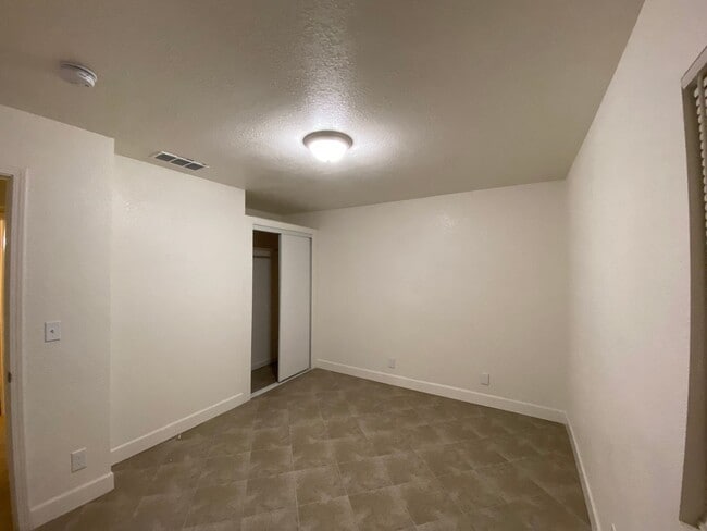 Foto del edificio - Cozy 2 Bedroom!