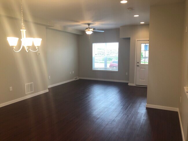 Foto del edificio - 4358 Eagle Ridge Ln