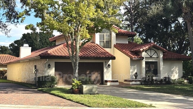 Foto del edificio - 8215 Saragoza Ct