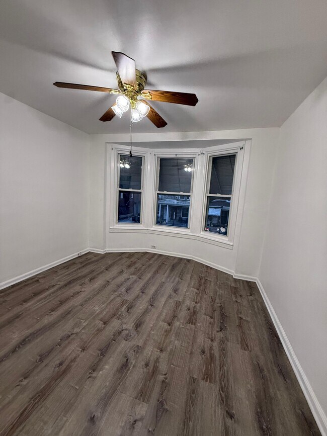 Foto del edificio - 541 Perry St