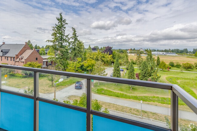 1BR, 1BA - 565SF - Camellia