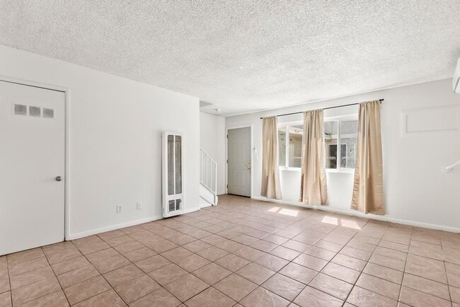 Building Photo - 11645 Mapledale St