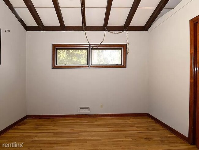 Foto del edificio - 2 br, 2 bath House - 875 Elizabeth Ave