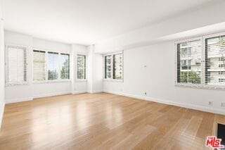 Building Photo - 10520 Wilshire Blvd