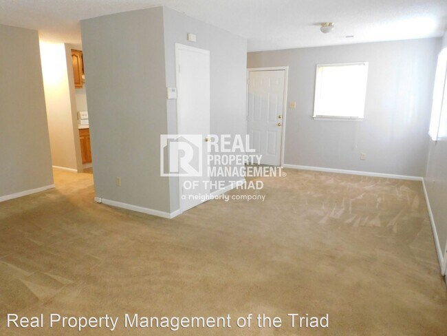 Building Photo - 3 br, 1 bath House - 216 Matt Place
