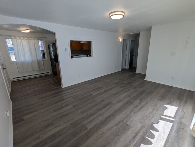 Photo - 608 Tacoma Ave NE, House