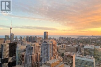 Building Photo - 7 Grenville St