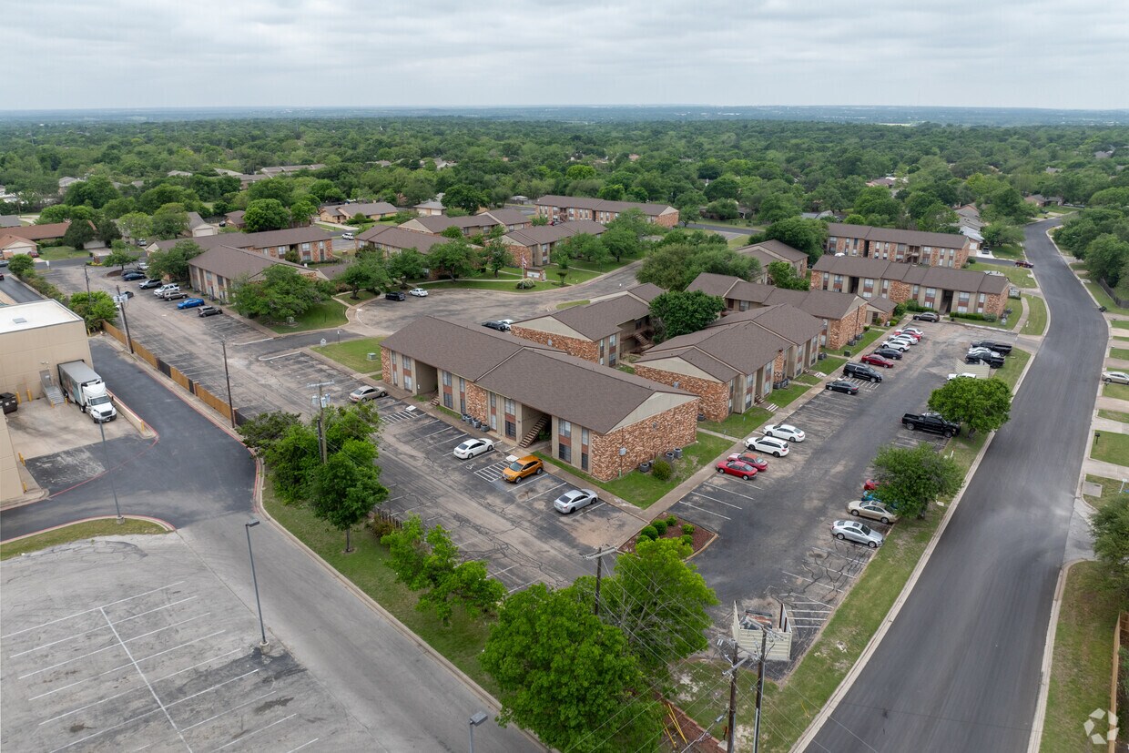Aéreo - The Oaks Apartments