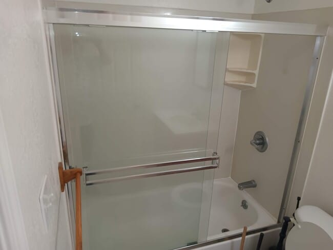Bathroom - 5521 Shattuck Ave