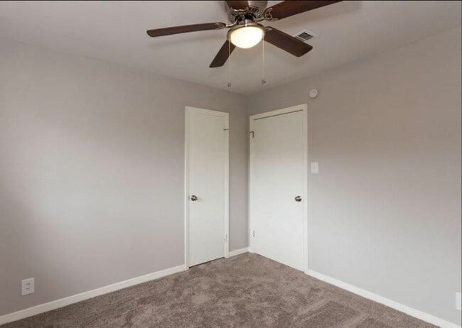 Building Photo - 3633 Bowling Ln