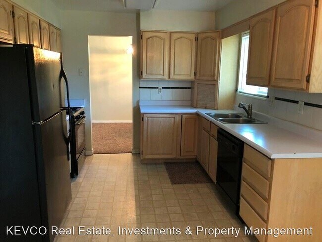 Building Photo - 4 br, 2.5 bath House - 3125 Killdeer Dr