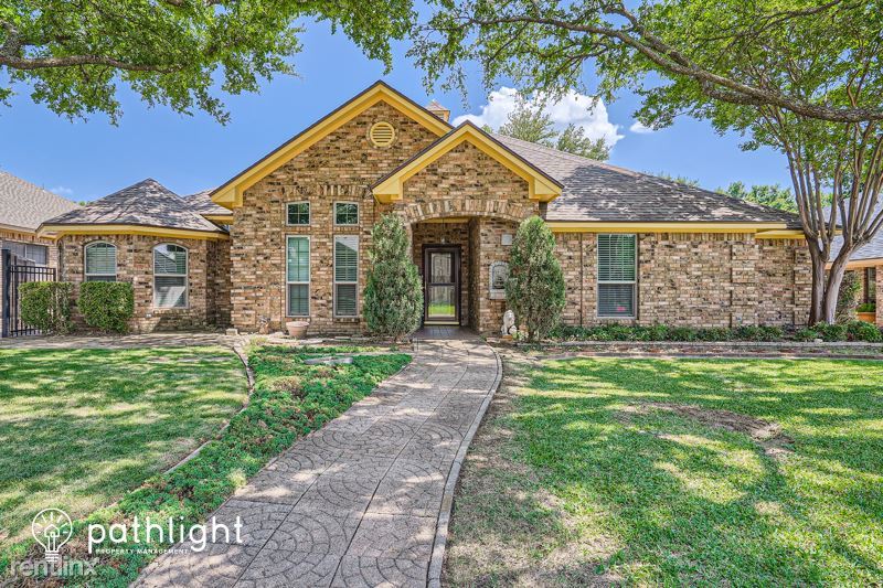 Primary Photo - 3 br, 2 bath House - 2210 Diamond Point Dr...