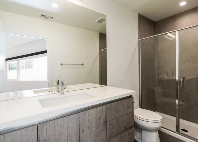 Foto del edificio - 1434 10th St