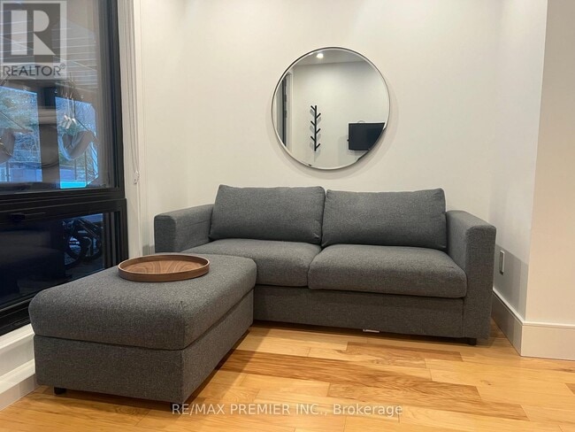 Building Photo - 7 Glen Eden Crescent