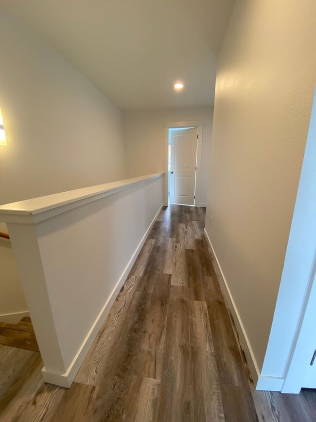 Building Photo - 2619 E 14th St