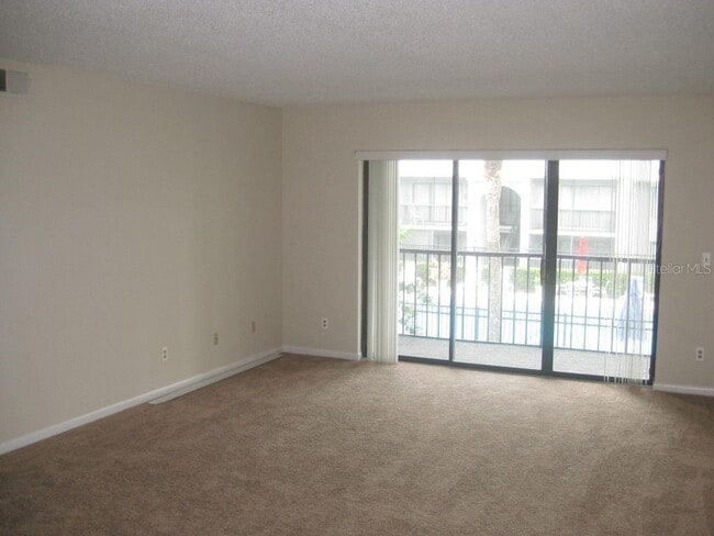 Building Photo - 1627 S Pine Ridge Cir