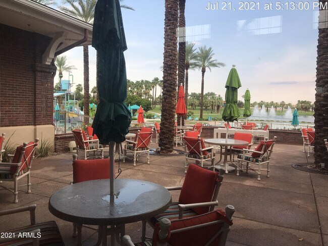 Foto del edificio - 17584 W Acacia Ct