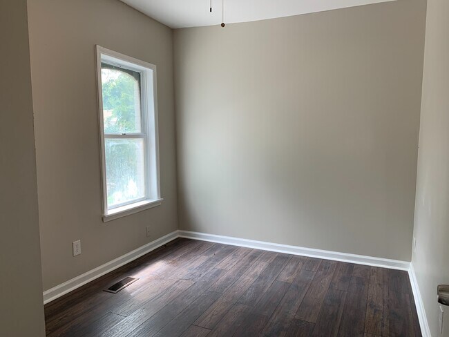 Foto del edificio - 2415 Booker St
