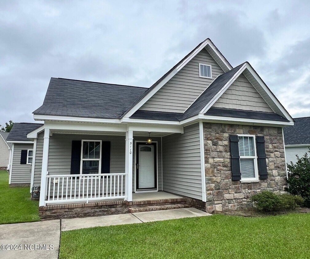 Primary Photo - 5110 N Durban Dr