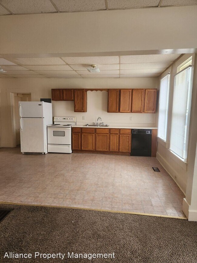 Building Photo - 3 br, 1.5 bath House - 802 W Jefferson Blvd