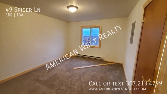 Building Photo - 49 Spicer Ln