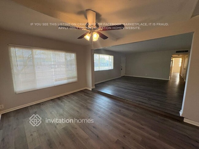 Foto del edificio - 2210 W Greenbriar Dr