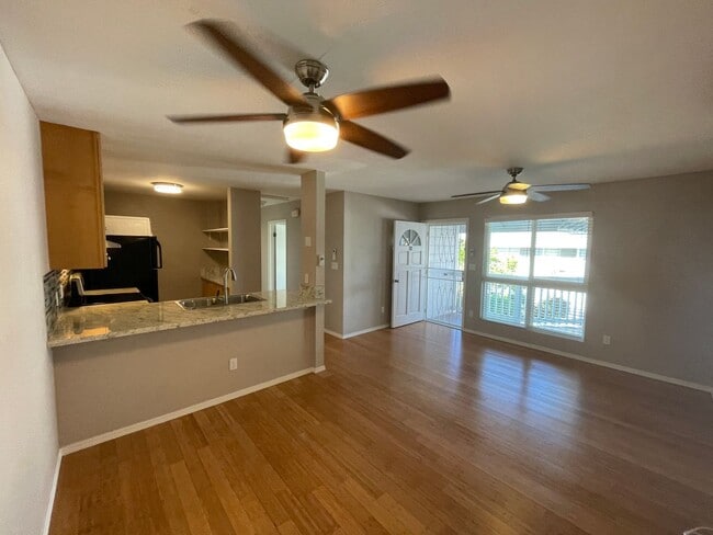 Building Photo - Renovated Napilihau Villages Two Bedroom