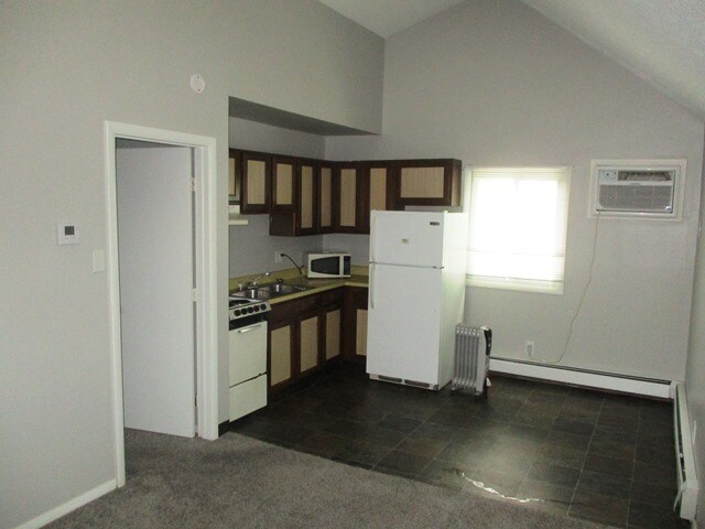 Foto principal - 711 S Towanda Ave
