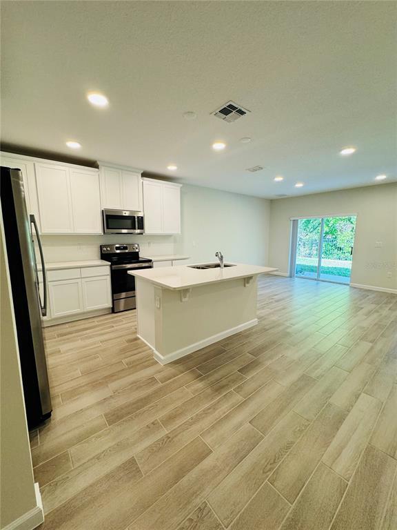Foto del edificio - 4906 Livingston Ln