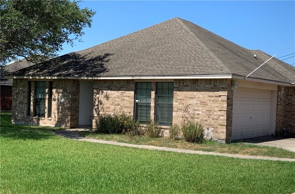 Primary Photo - 93 Starlight Dr