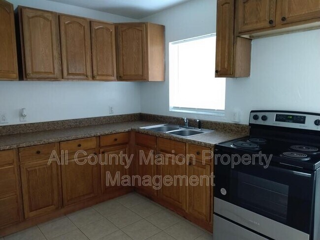 Foto del edificio - 1119 SW 6th St