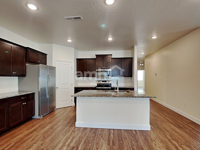 Foto del edificio - 1854 N Oconner Ave