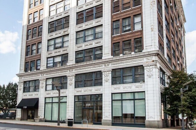 Building Photo - 1709 Washington Ave